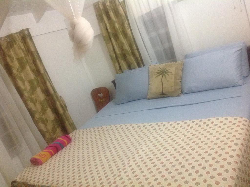 Rainbow Beach Apartments & Rooms Calibishie 部屋 写真